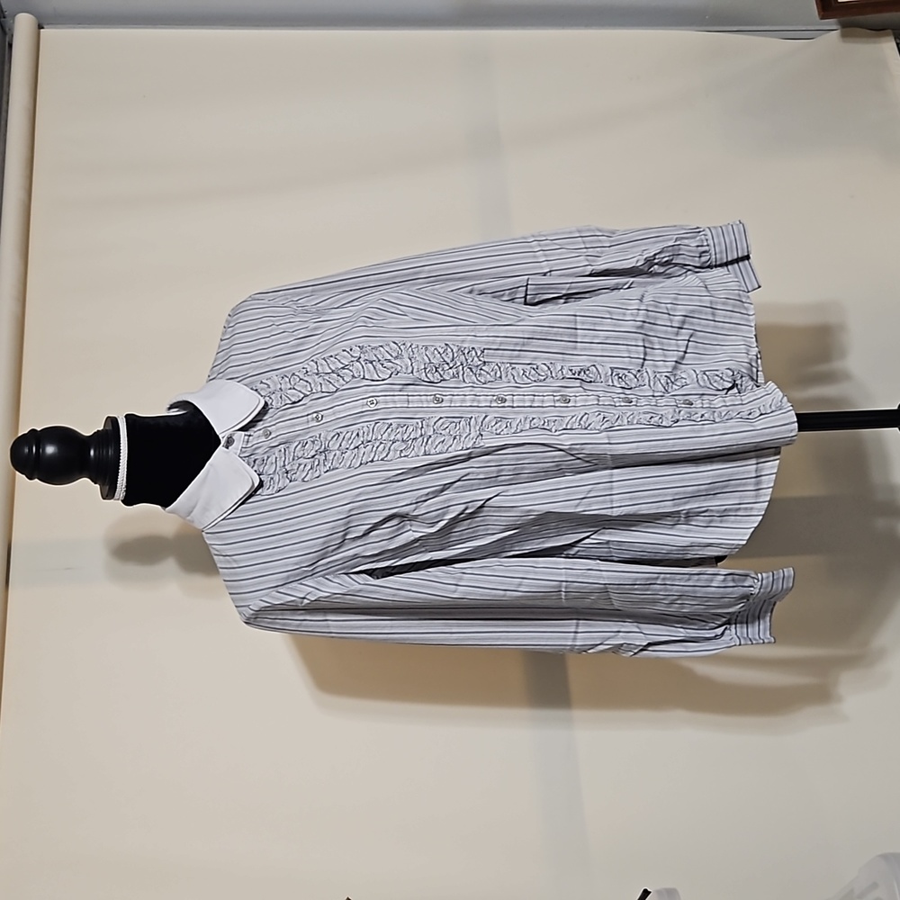 Spriped button down Signature By Larry Levine